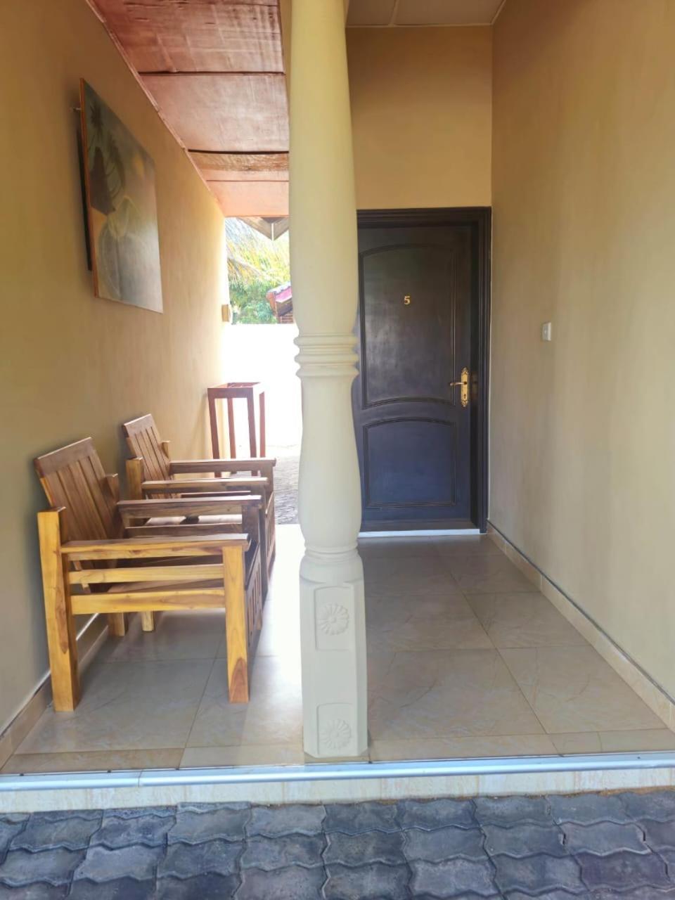 Royal Point Arugambay Hotell Arugam Bay Rum bild