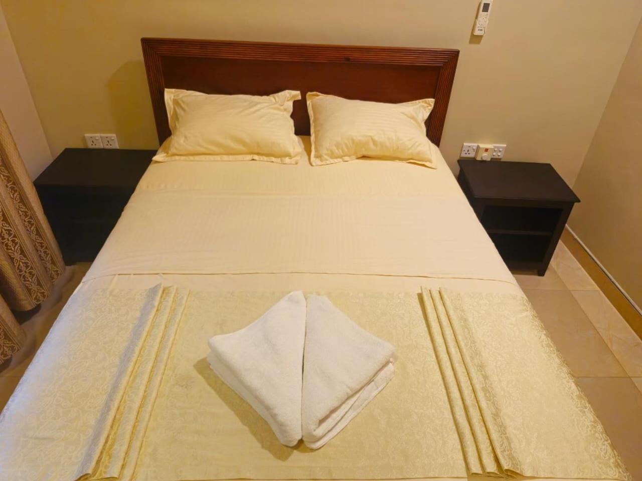 Royal Point Arugambay Hotell Arugam Bay Rum bild